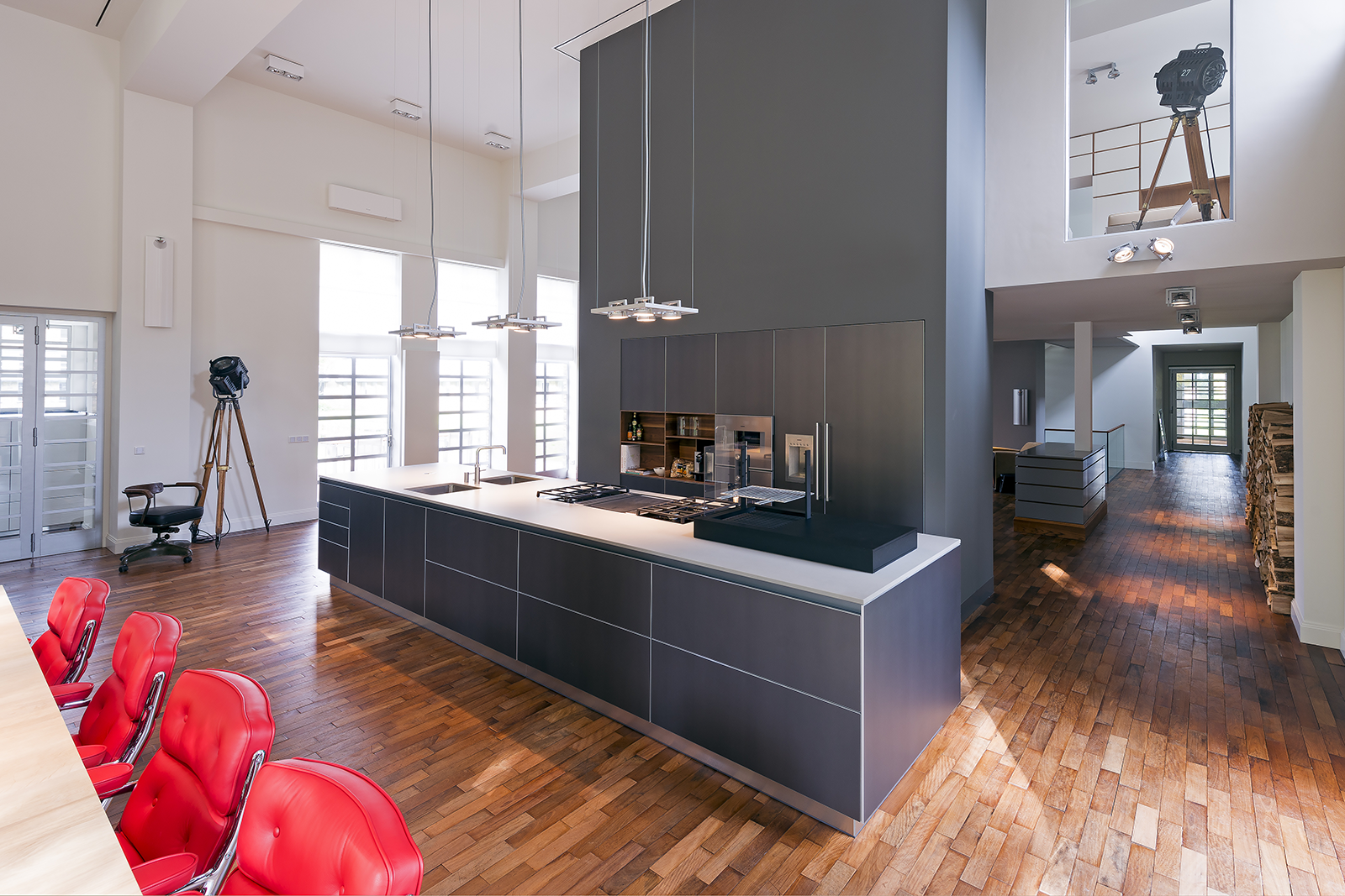 premium bulthaup keuken in donker aluminium kookeiland met Bora, foto 2