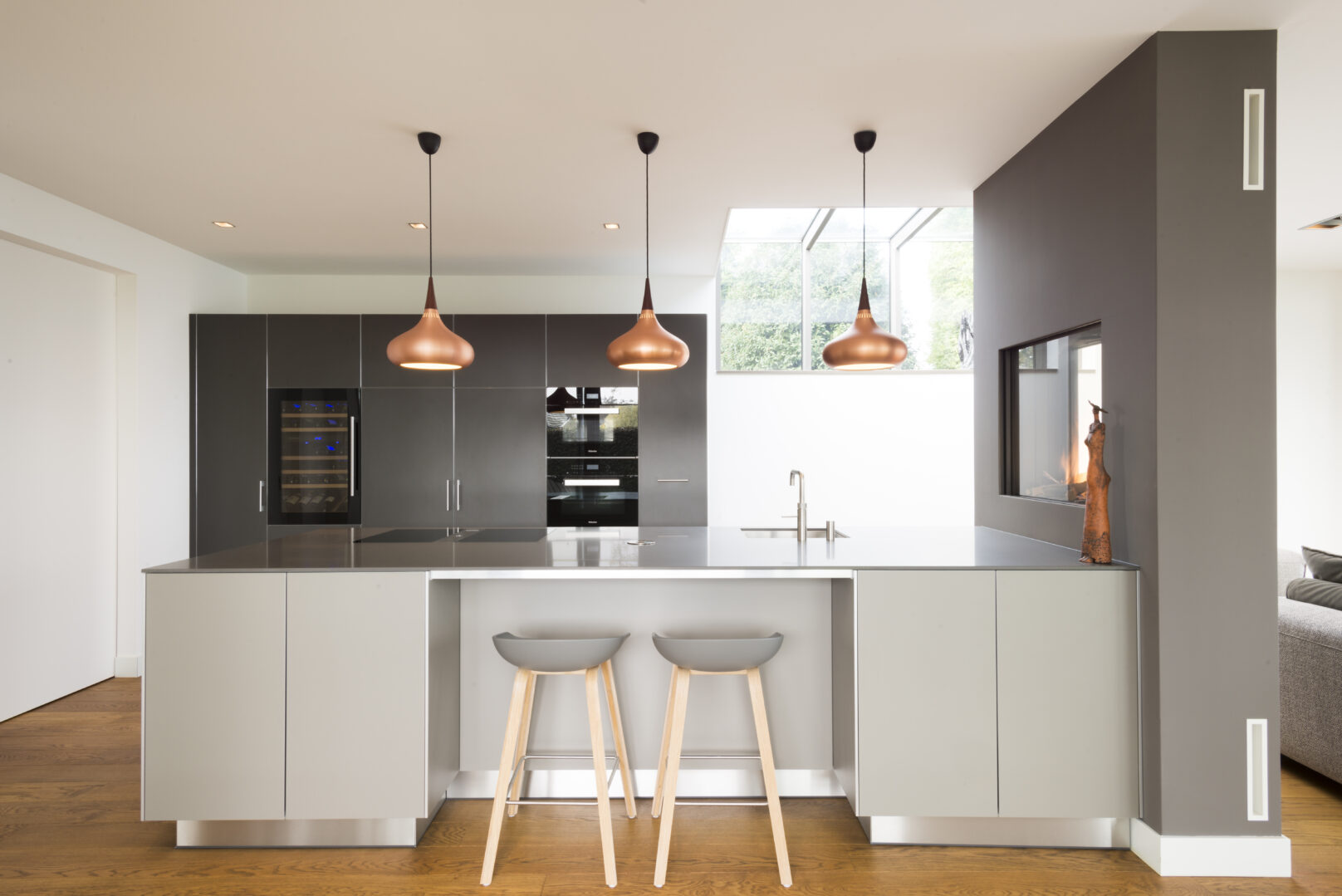 luxe Bulthaup b3 eiland met zitbar, Bora en wijnkast, foto 2