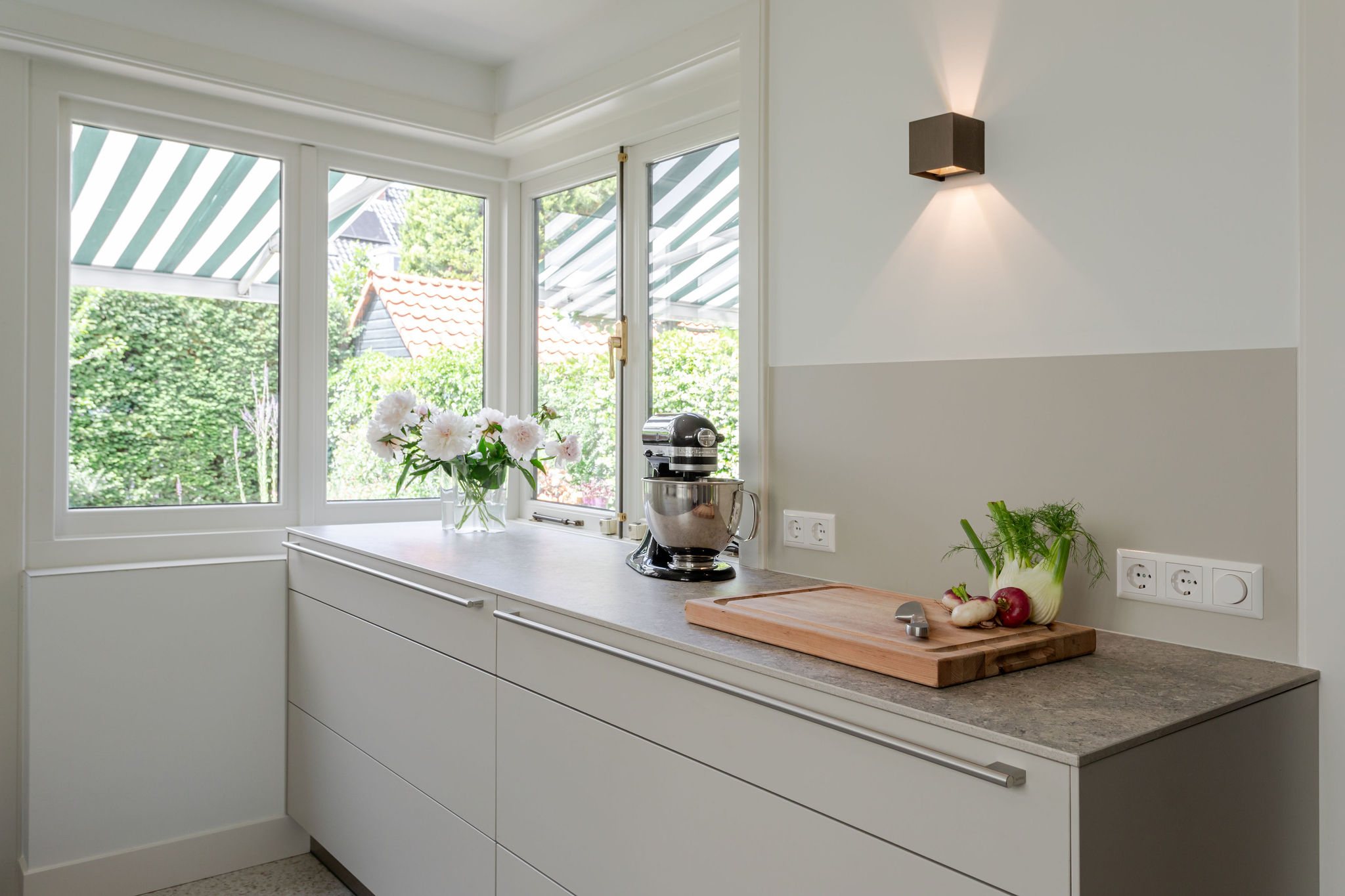 exclusieve keuken kiezel en flint met Dekton Pietra blad, foto 3